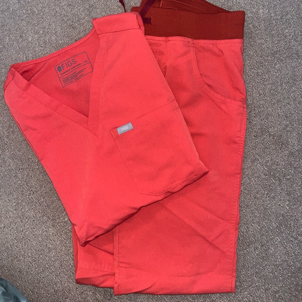 Burnt orange figs set